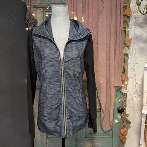 Size 8 Lululemon Daily Yoga Jacket in Coco Pique Black/Black